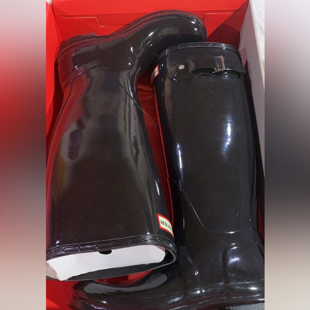 Women’s Hunter rain boots